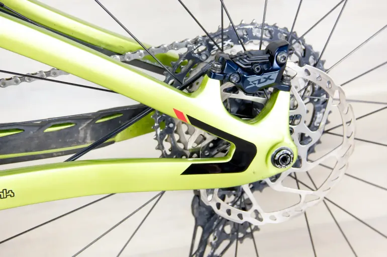Used Pivot Switchblade Race 2022 Mountainbike, Green — image 13 of 19