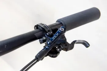 Used Pivot Switchblade Race 2022 Mountainbike, Green — image 8 of 19