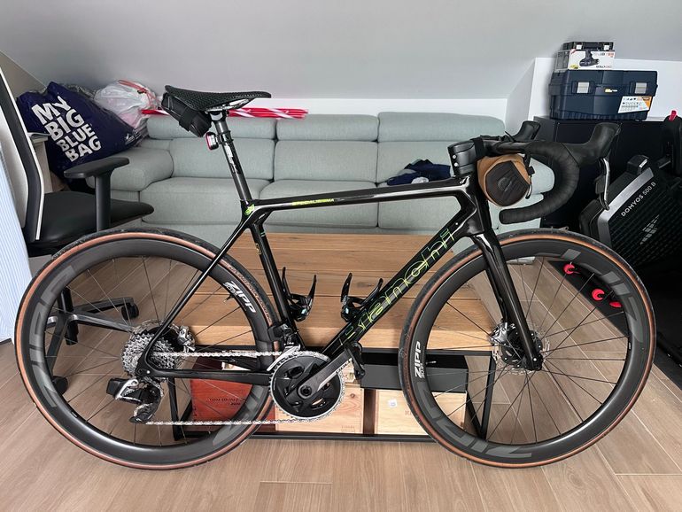 Used Bianchi Specialissima - Red eTap AXS 2022 2022 Road & Gravel, Schwarz — image 1 of 4