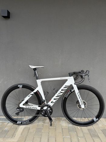 Used Canyon Aeroad CF SLX 8 Di2 2026 2026 Road & Gravel, Bianco — image 4 of 6