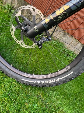 Canyon Spectral 29 CF 7 2023 2023 Mountainbike usato, Nero — immagine 8 di 10