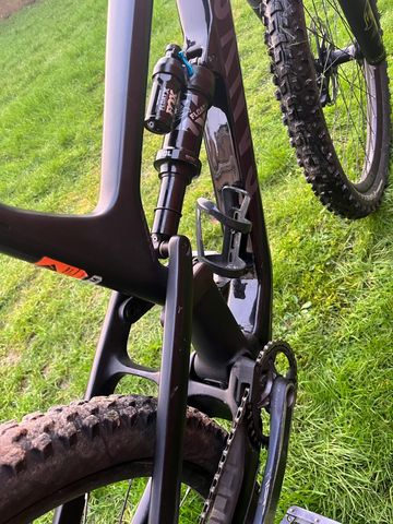 Canyon Spectral 29 CF 7 2023 2023 Mountainbike usato, Nero — immagine 10 di 10