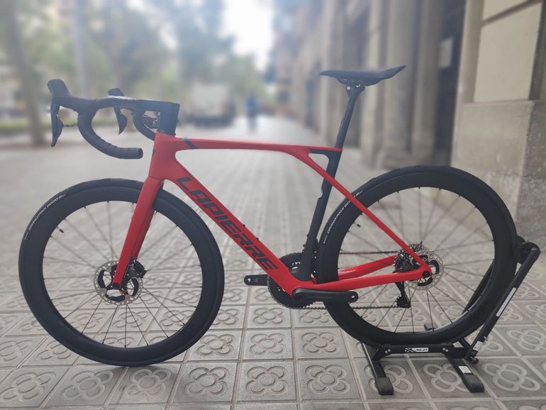 Used Lapierre Xelius SL 9.0 Ultegra Di2 2024 Road & Gravel, Red — image 2 of 9