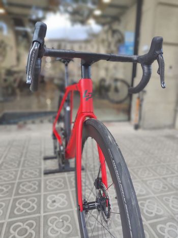 Used Lapierre Xelius SL 9.0 Ultegra Di2 2024 Road & Gravel, Red — image 9 of 9