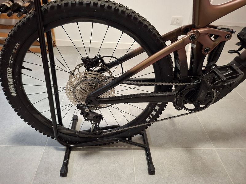 Giant Advance E+ Elite 3 Trance Shimano Deore XT 2024 Mountainbike de segunda mano, Morado — imagen 5 de 31