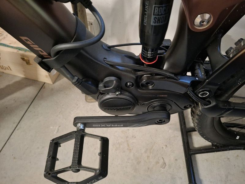 Giant Advance E+ Elite 3 Trance Shimano Deore XT 2024 Mountainbike de segunda mano, Morado — imagen 14 de 31
