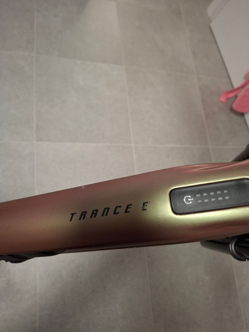 Giant Advance E+ Elite 3 Trance Shimano Deore XT 2024 Mountainbike de segunda mano, Morado — imagen 7 de 31