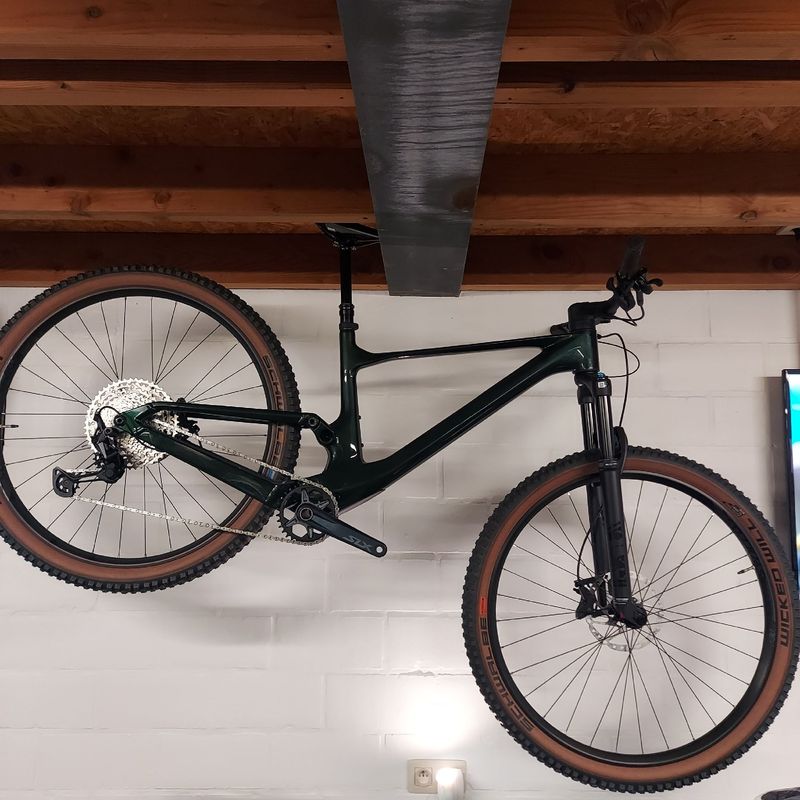 Used Scott Spark 930 2025 2025 Mountainbike, Green, 29 — image 1 of 3