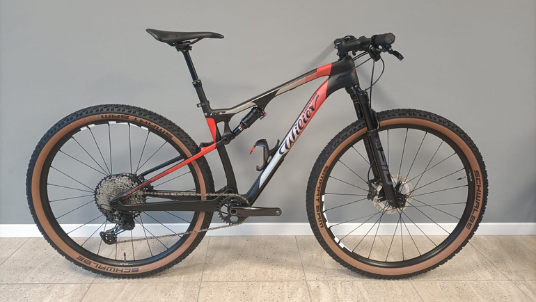 Used Wilier WILIER FX 110 TG M 2023 Mountainbike, Schwarz — image 1 of 8