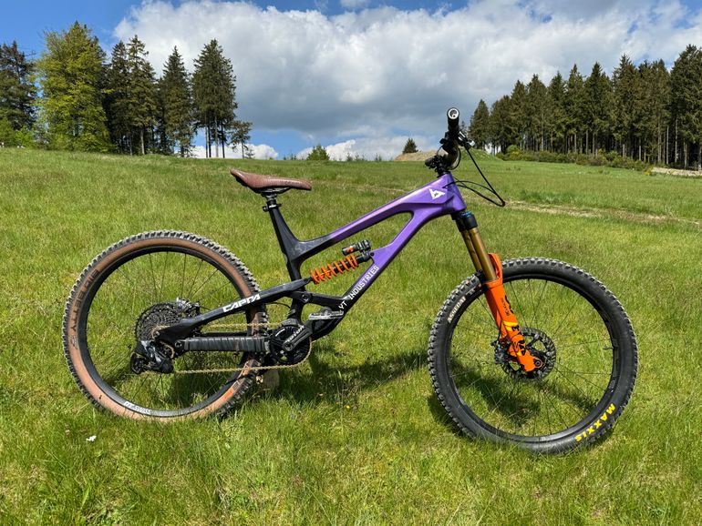 Used YT Industries Capra SRAM GX Eagle AXS 2021 Mountainbike, Purple — image 1 of 6