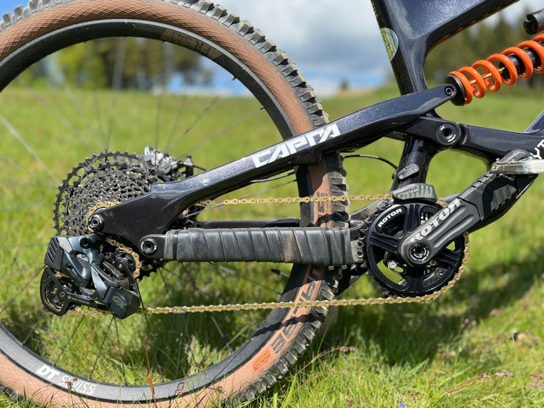 Used YT Industries Capra SRAM GX Eagle AXS 2021 Mountainbike, Purple — image 4 of 6