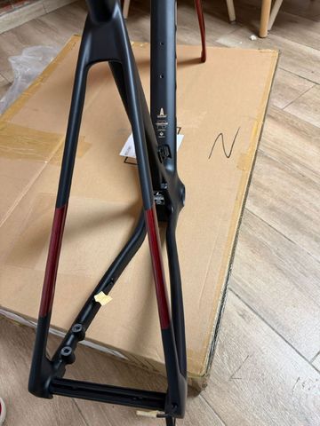Megamo Pulse Frameset 2026 Road & Gravel de segunda mano, Negro — imagen 2 de 4