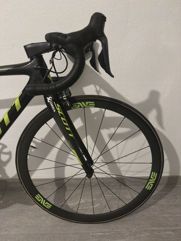 Used Scott Addict 10 2017 2017 Road & Gravel, Black — image 3 of 5