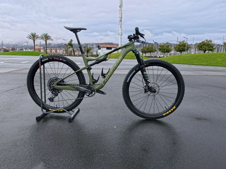 Použité Lapierre XRM 7.9 2025 2025 Mountainbike — obrázek 1 z 10