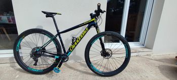 Used Cannondale F-Si Carbon 2 2017 2017 Mountainbike, Black, 27.5 — image 1 of 3
