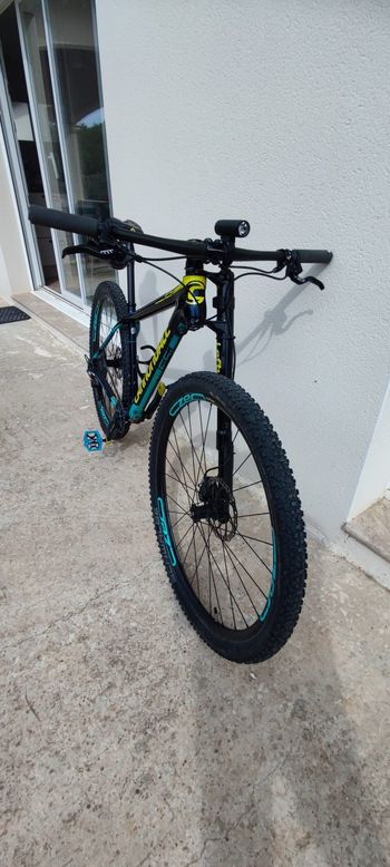 Used Cannondale F-Si Carbon 2 2017 2017 Mountainbike, Black, 27.5 — image 3 of 3