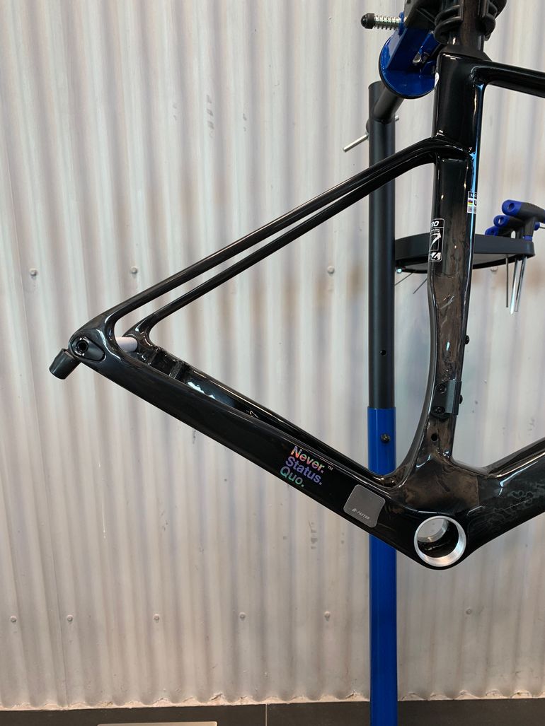 Used Factor OSTRO VAM 2025 FRAMESET Frameset 2025 Road & Gravel — image 2 of 14