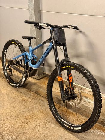 Mondraker, Summum SRAM Red eTap AXS