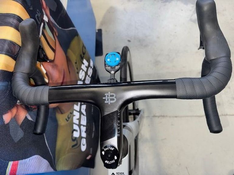 Used Factor O2 Shimano Ultegra Di2 2025 Road & Gravel, Light Gray — image 7 of 7