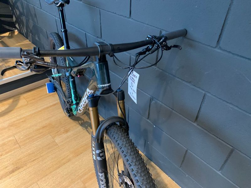 Używany Orbea OIZ M-PRO 2024 2024 Mountainbike — zdjęcie 8 z 10
