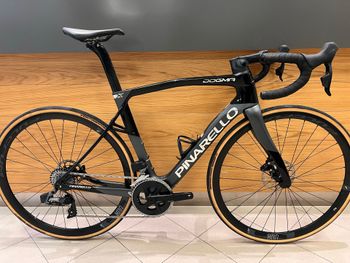 Pinarello, Dogma SRAM Rival eTap AXS