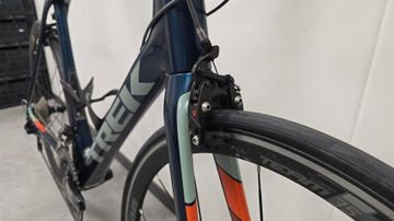 Used Trek Domane SL 8 2017 2017 Road & Gravel, Blue — image 4 of 9
