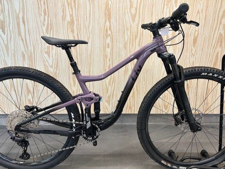 Used Liv Pique 29 2 2022 2022 Mountainbike, Purple, 29 — image 1 of 3