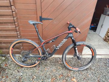 Brugt Canyon Lux CF SLX 9 2021 2021 Mountainbike — billede 1 af 3