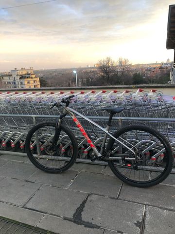Gebrauchtes Trek Marlin 4 Gen 2 2025 2025 Mountainbike, Hellgrau, 27.5, 29 — Bild 2 von 3