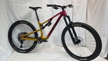 Gebrauchtes Rocky Mountain Instinct Carbon 70 2022 2022 Mountainbike, Rot, 27.5, 29 — Bild 1 von 7