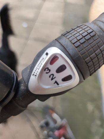 Used dahon CURVE 2016 Urban, Rot — image 3 of 6