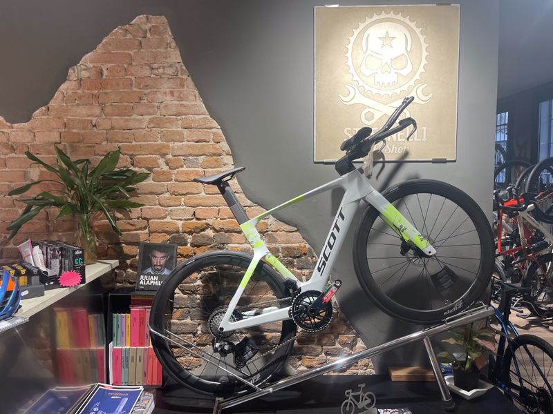 Używany Scott Foil RC TRI 2025 2025 Road & Gravel — zdjęcie 1 z 4