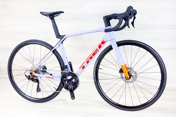 Used Trek Madone SL5 Gen 8 2025 Road & Gravel, Purple — image 5 of 18