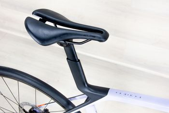 Used Trek Madone SL5 Gen 8 2025 Road & Gravel, Purple — image 8 of 18