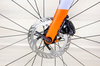 Used Trek Madone SL5 Gen 8 2025 Road & Gravel, Purple — image 17 of 18