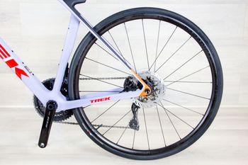 Used Trek Madone SL5 Gen 8 2025 Road & Gravel, Purple — image 13 of 18