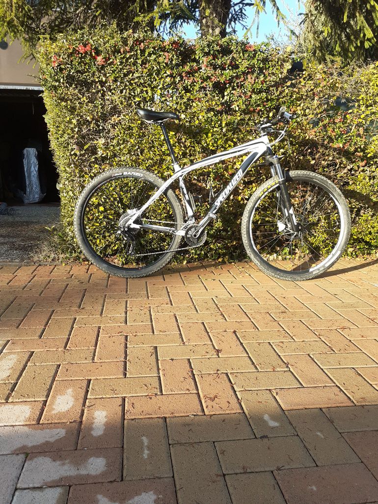 Used Specialized Specialized Carve 2012 Mountainbike — image 3 of 6