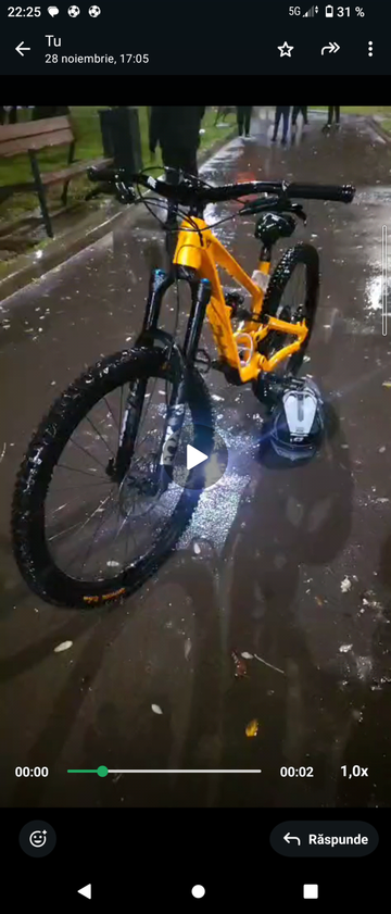Used YT Industries Capra CORE 3 MX 2024 2024 Mountainbike, Orange, 29, 27.5 — image 8 of 15