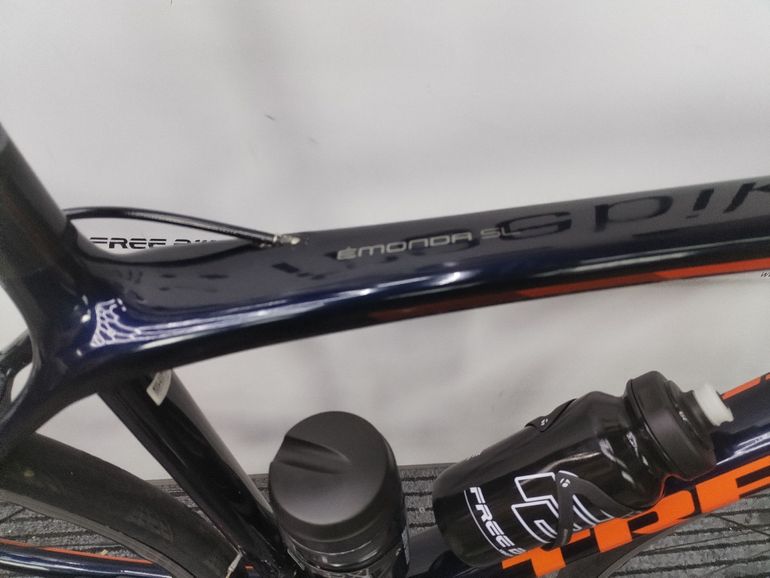 Used Trek Émonda SL 6 Pro 2017 2017 Road & Gravel, Black — image 5 of 12