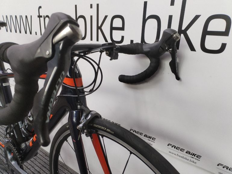 Used Trek Émonda SL 6 Pro 2017 2017 Road & Gravel, Black — image 8 of 12