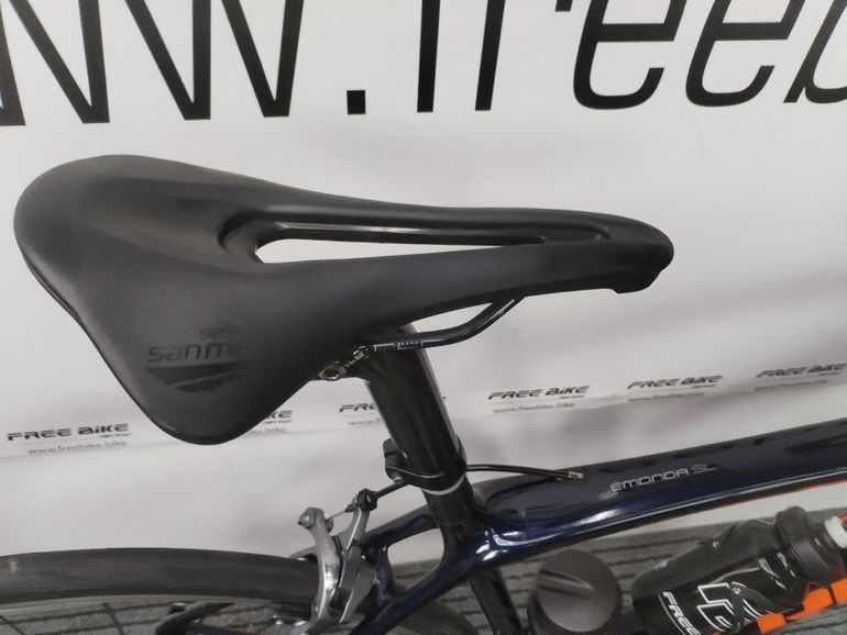 Used Trek Émonda SL 6 Pro 2017 2017 Road & Gravel, Black — image 4 of 12