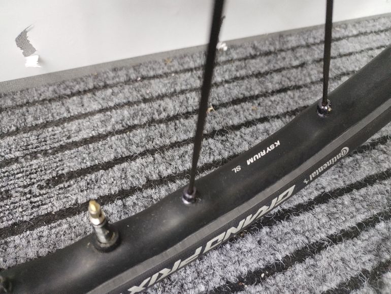 Used Trek Émonda SL 6 Pro 2017 2017 Road & Gravel, Black — image 12 of 12