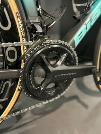Used Bianchi Specialissima PRO Ultegra Di2 2024 2024 Road & Gravel, Black — image 2 of 6