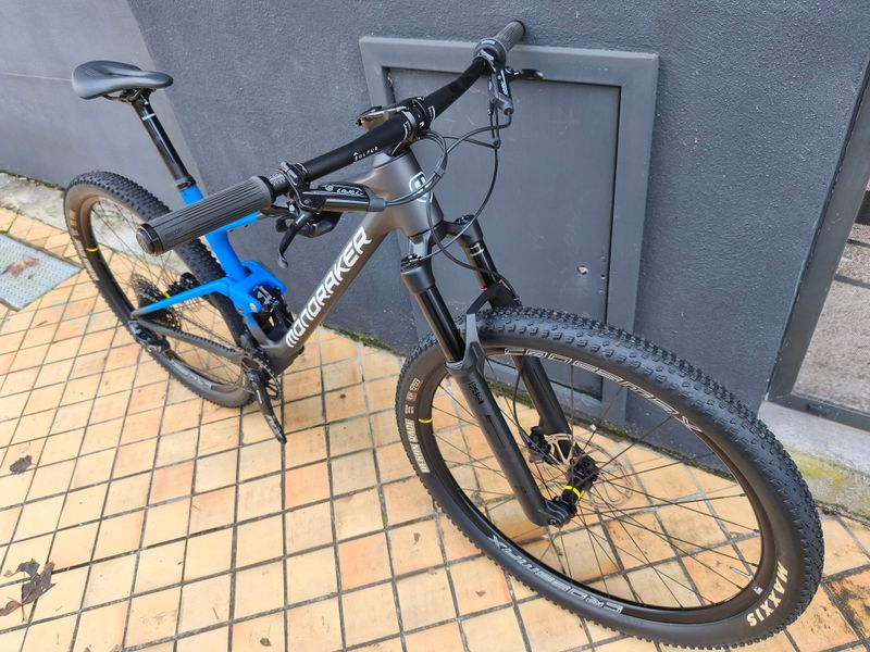 Used Mondraker F-PODIUM 2024 2024 Mountainbike, Blue, 29 — image 2 of 4