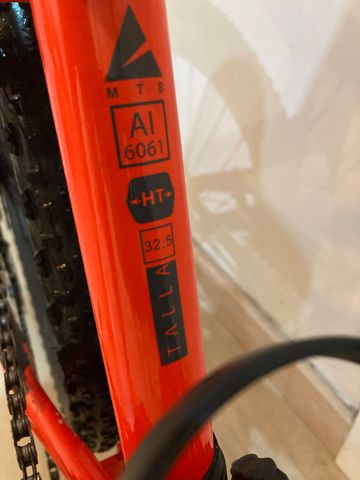Used Conor Junior 440 24” 2021 Mountainbike, Red — image 5 of 22