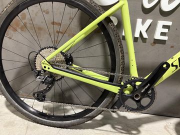 specialized diverge Specialized Diverfe Carbon 2024 Road & Gravel d'occasion — image 2 sur 4