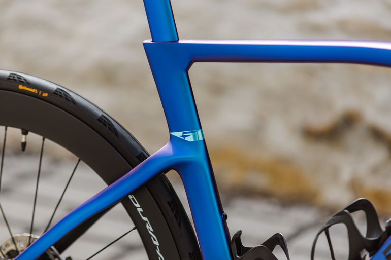 Used Pinarello DOGMA F DURA ACE Di2 2025 2025 Road & Gravel, Blue — image 4 of 13