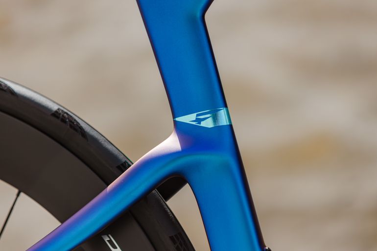 Used Pinarello DOGMA F DURA ACE Di2 2025 2025 Road & Gravel, Blue — image 11 of 13
