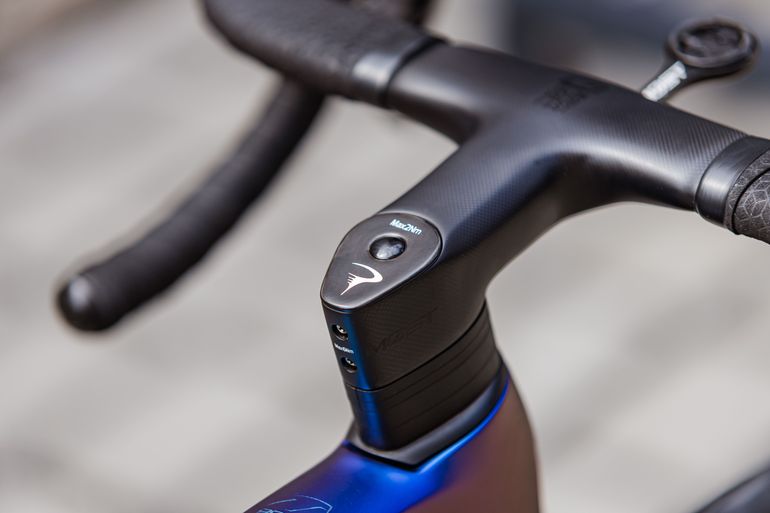 Used Pinarello DOGMA F DURA ACE Di2 2025 2025 Road & Gravel, Blue — image 2 of 13