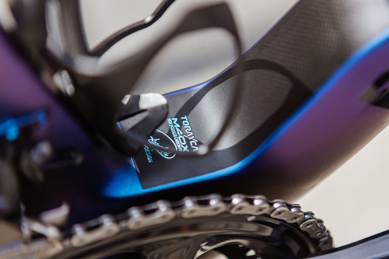 Used Pinarello DOGMA F DURA ACE Di2 2025 2025 Road & Gravel, Blue — image 3 of 13